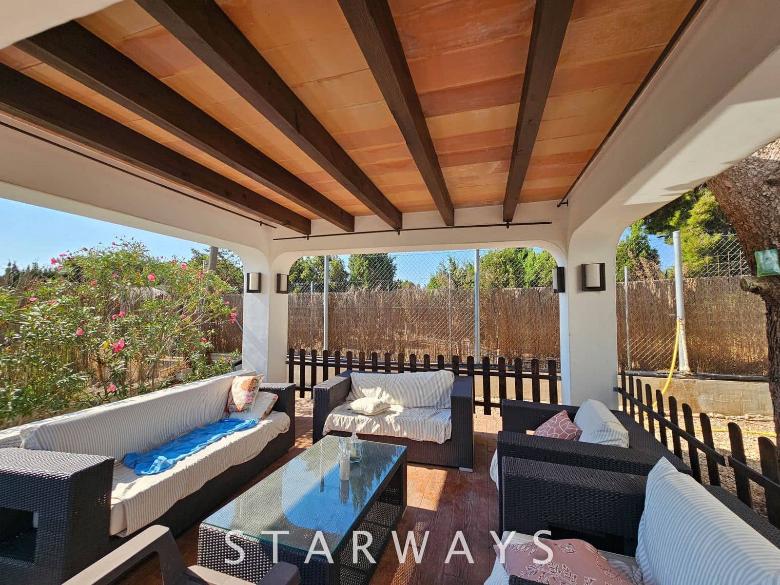 5 Zimmer Villa zu verkaufen in Alfaz del Pi / L'Alfas del Pi mit Pool Garage - 1.600.000 € (Ref: 9178036)