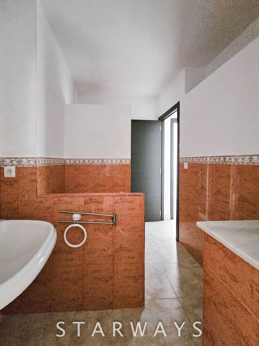 Chalet de 3 habitaciones en La Nucia en venta con piscina garaje - 495.000 € (Ref: 9192066)