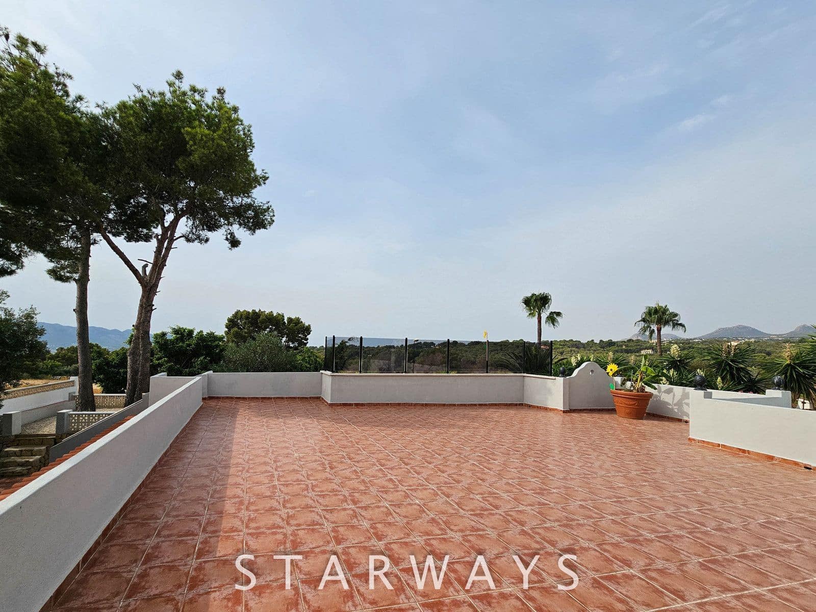 Chalet de 3 habitaciones en La Nucia en venta con piscina garaje - 495.000 € (Ref: 9192066)