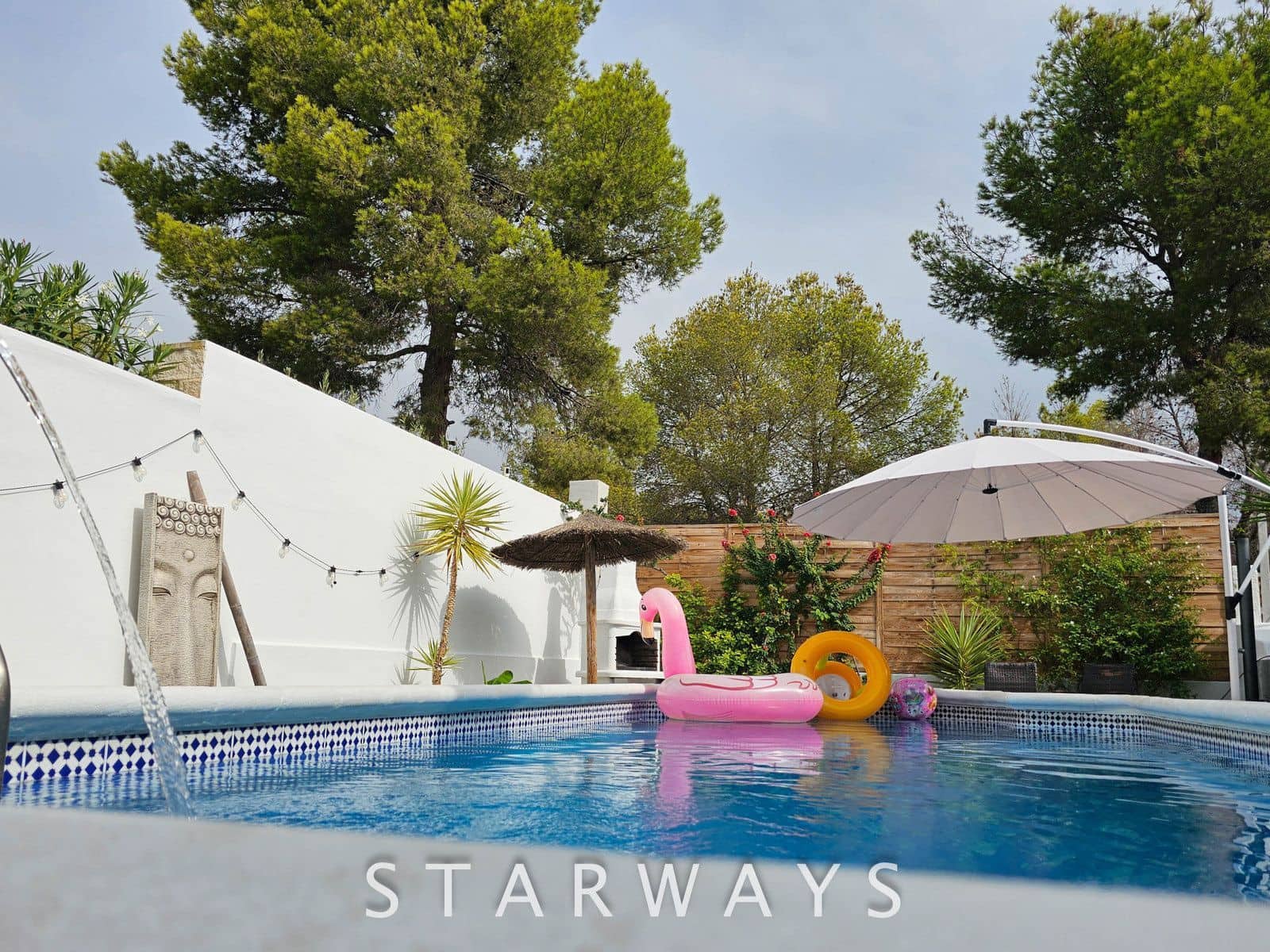 Chalet de 3 habitaciones en La Nucia en venta con piscina garaje - 495.000 € (Ref: 9192066)