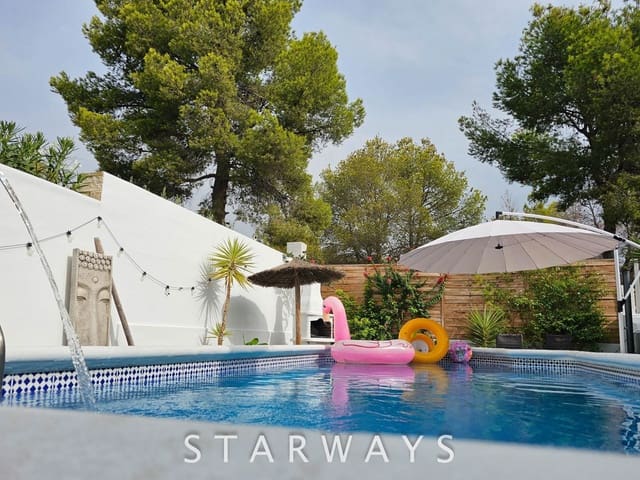 Chalet de 3 habitaciones en La Nucia en venta con piscina garaje - 495.000 € (Ref: 9192066)