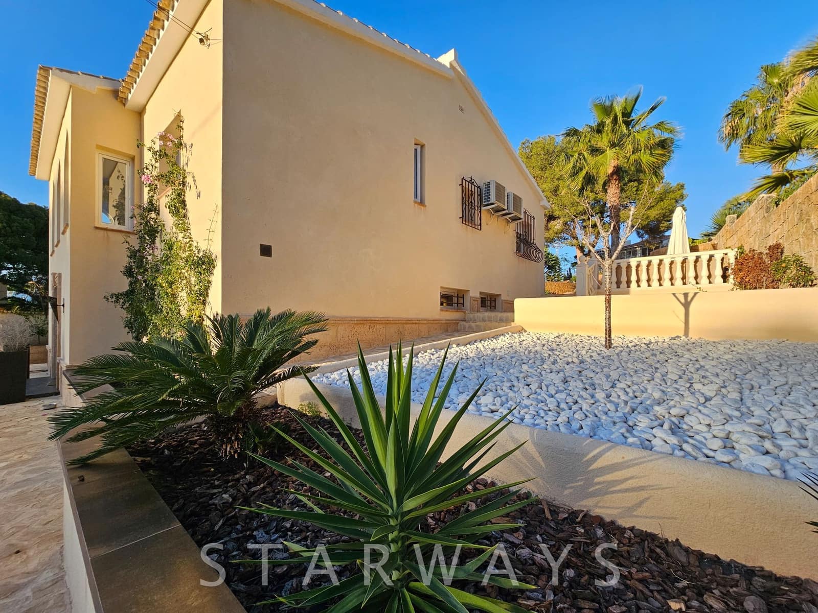 3 Zimmer Villa zu verkaufen in Alfaz del Pi / L'Alfas del Pi mit Pool Garage - 795.000 € (Ref: 9198791)