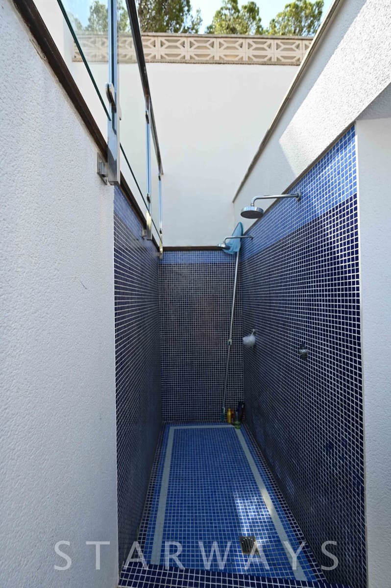 Chalet de 4 habitaciones en Altea en venta con piscina garaje - 1.200.000 € (Ref: 9198793)