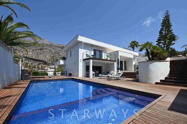 Chalet de 4 habitaciones en Altea en venta con piscina garaje - 1.200.000 € (Ref: 9198793)