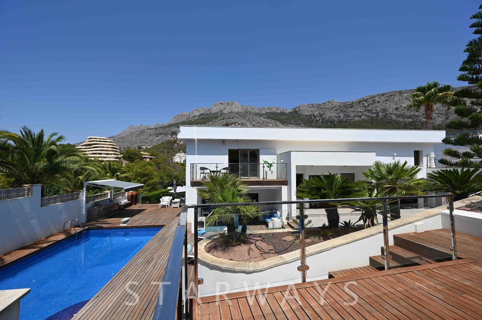 Chalet de 4 habitaciones en Altea en venta con piscina garaje - 1.200.000 € (Ref: 9198793)