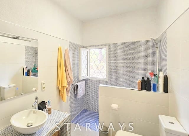 5 Zimmer Villa zu verkaufen in Altea mit Pool Garage - 560.000 € (Ref: 9236001)