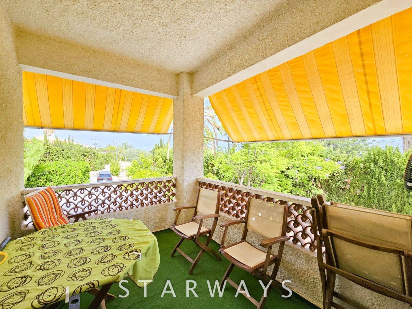 5 Zimmer Villa zu verkaufen in Altea mit Pool Garage - 560.000 € (Ref: 9236001)