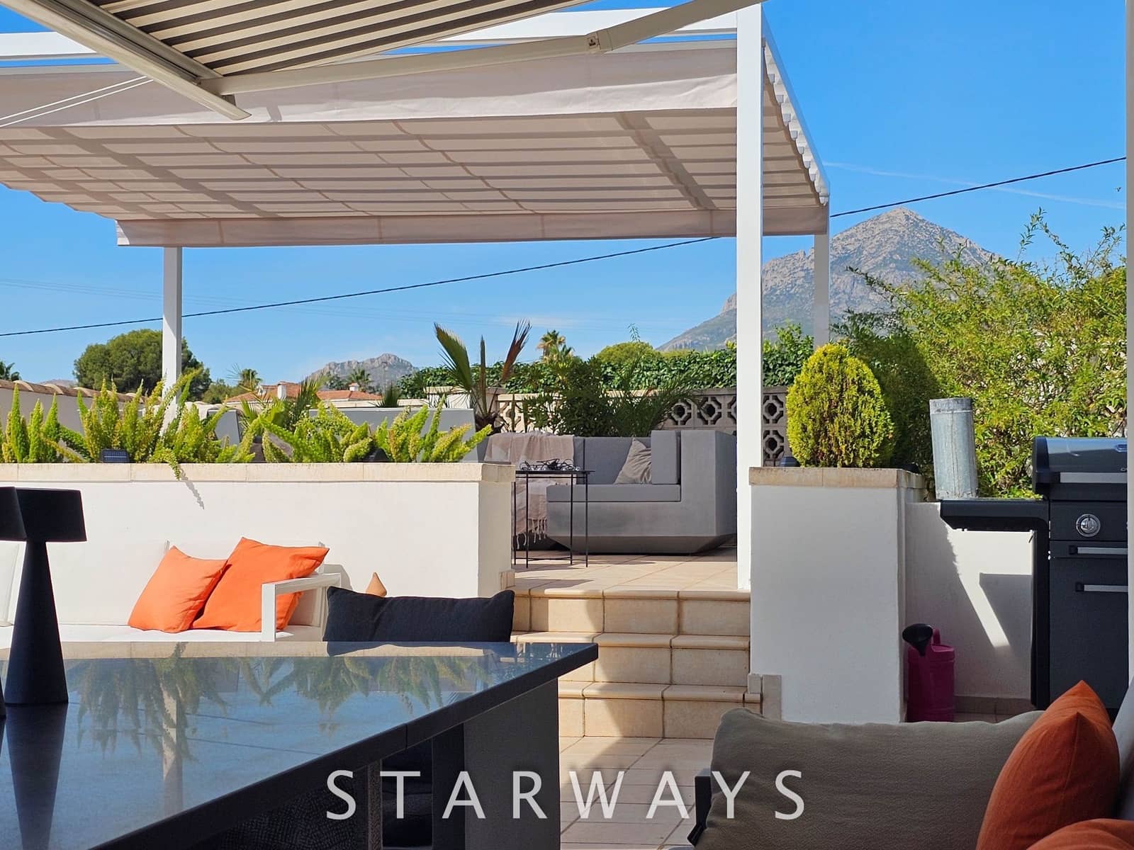 3 Zimmer Villa zu verkaufen in Alfaz del Pi / L'Alfas del Pi mit Pool Garage - 789.000 € (Ref: 9239601)