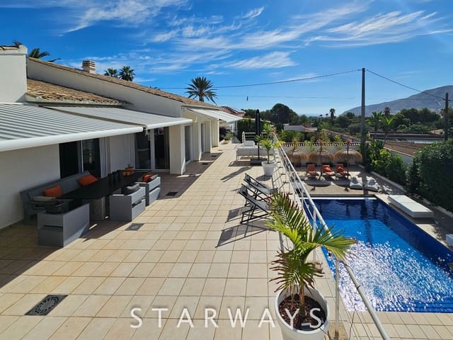 3 bedroom Villa for sale in Alfaz del Pi / L'Alfàs del Pi with pool garage - € 789,000 (Ref: 9239601)