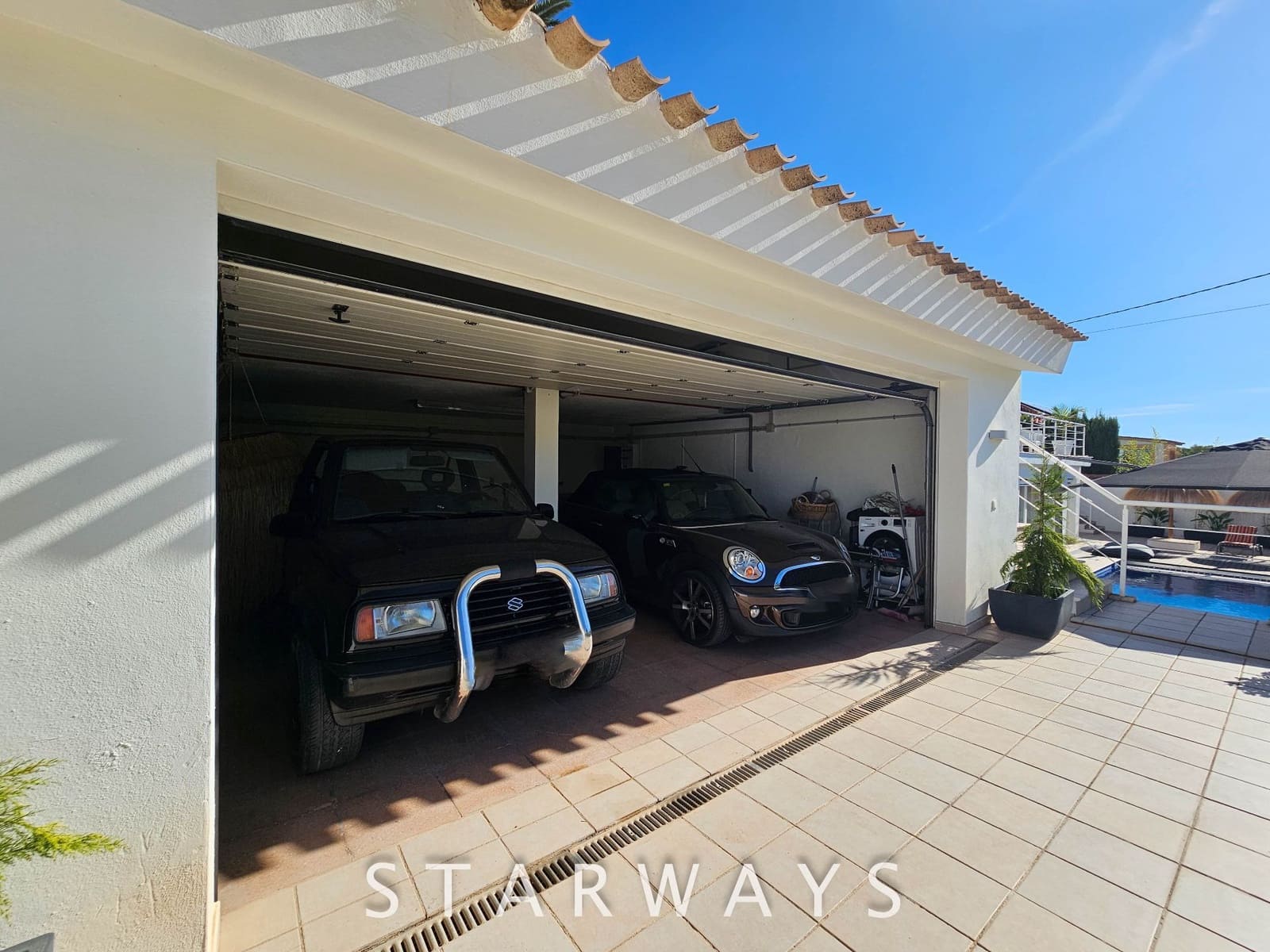 3 Zimmer Villa zu verkaufen in Alfaz del Pi / L'Alfas del Pi mit Pool Garage - 789.000 € (Ref: 9239601)