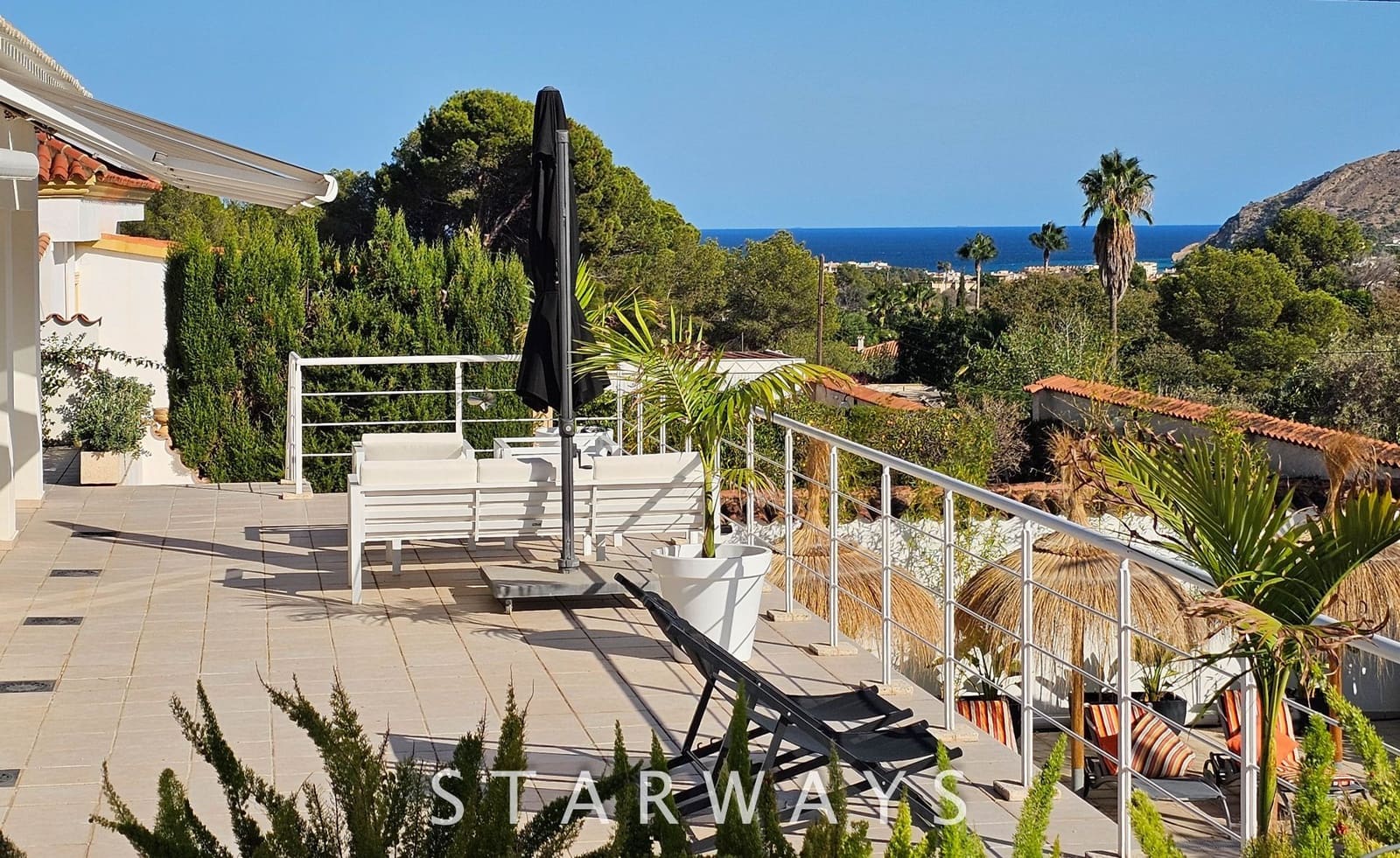 3 Zimmer Villa zu verkaufen in Alfaz del Pi / L'Alfas del Pi mit Pool Garage - 789.000 € (Ref: 9239601)