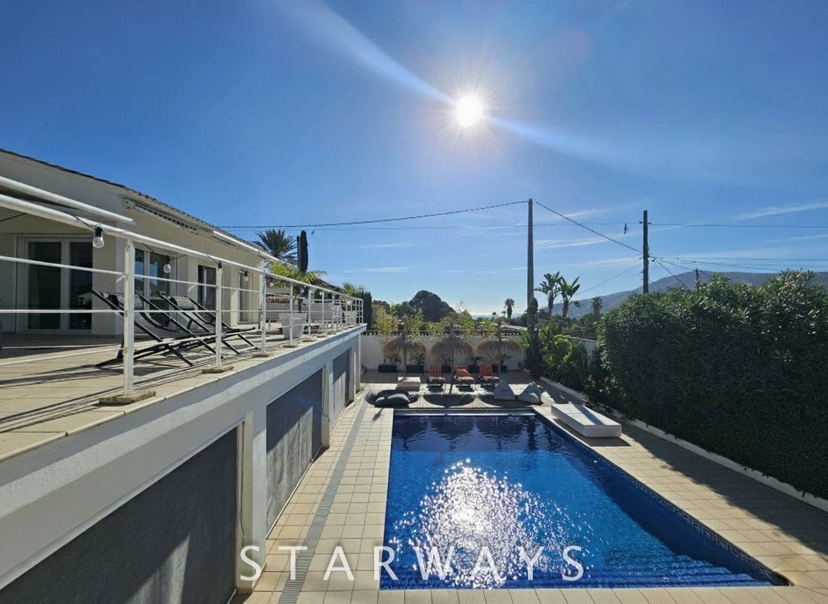 3 Zimmer Villa zu verkaufen in Alfaz del Pi / L'Alfas del Pi mit Pool Garage - 789.000 € (Ref: 9239601)