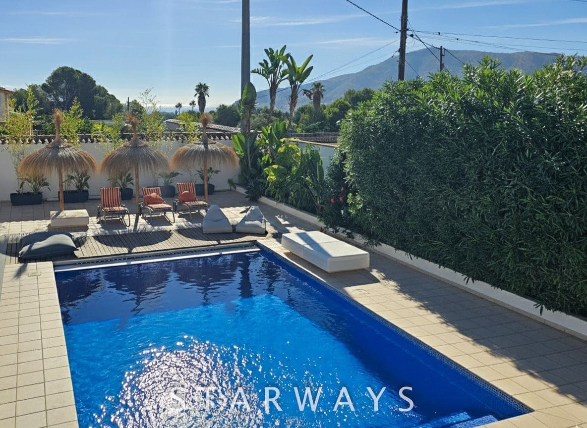 3 Zimmer Villa zu verkaufen in Alfaz del Pi / L'Alfas del Pi mit Pool Garage - 789.000 € (Ref: 9239601)