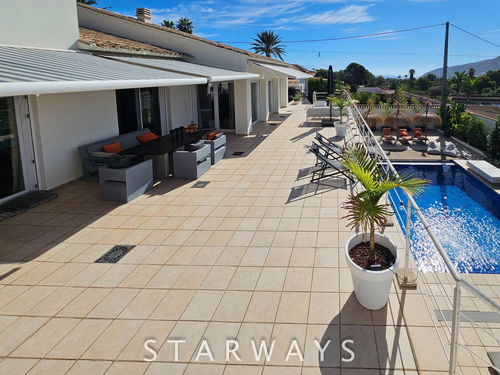 3 Zimmer Villa zu verkaufen in Alfaz del Pi / L'Alfas del Pi mit Pool Garage - 789.000 € (Ref: 9287491)