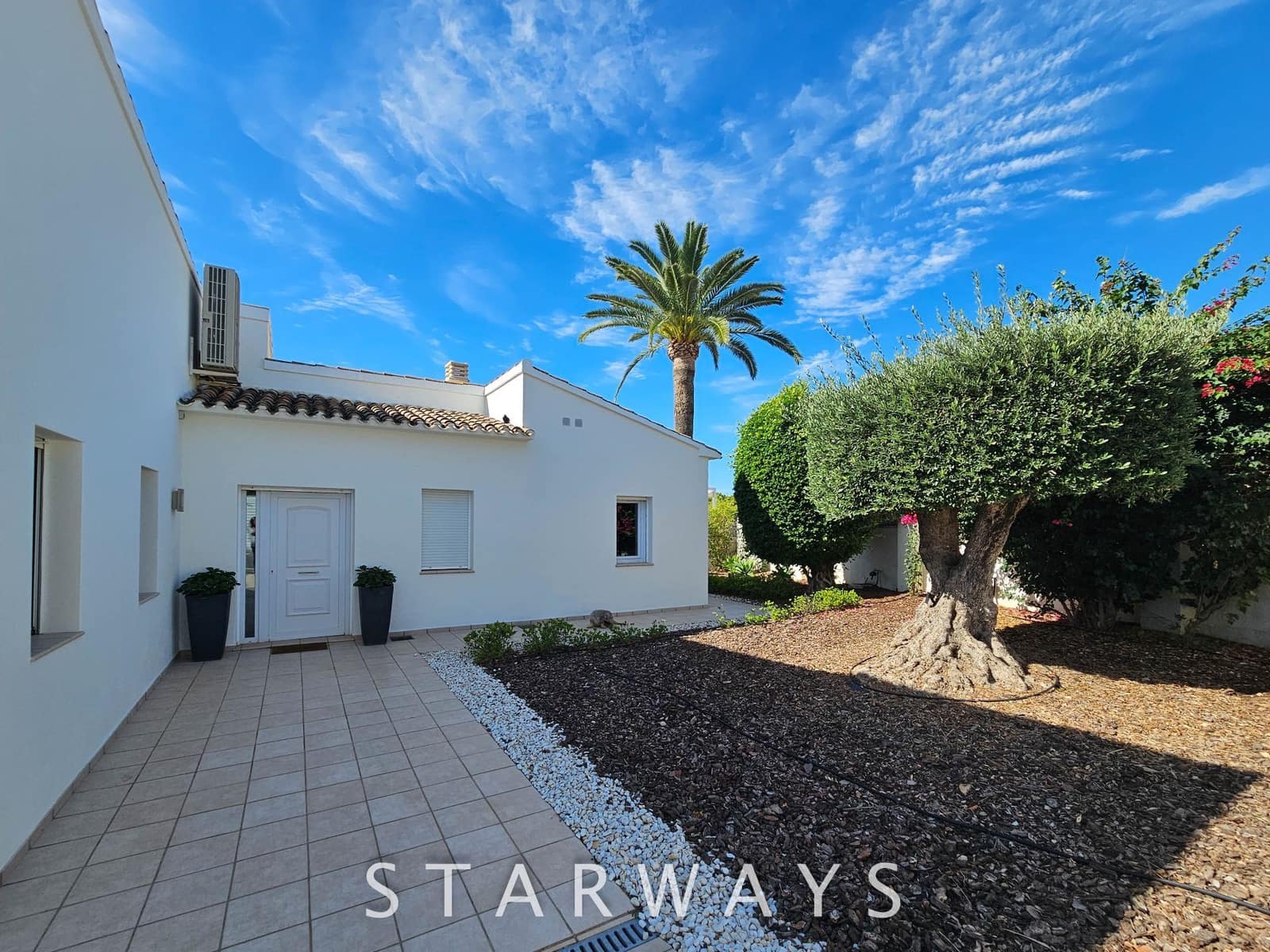 3 Zimmer Villa zu verkaufen in Alfaz del Pi / L'Alfas del Pi mit Pool Garage - 789.000 € (Ref: 9287491)