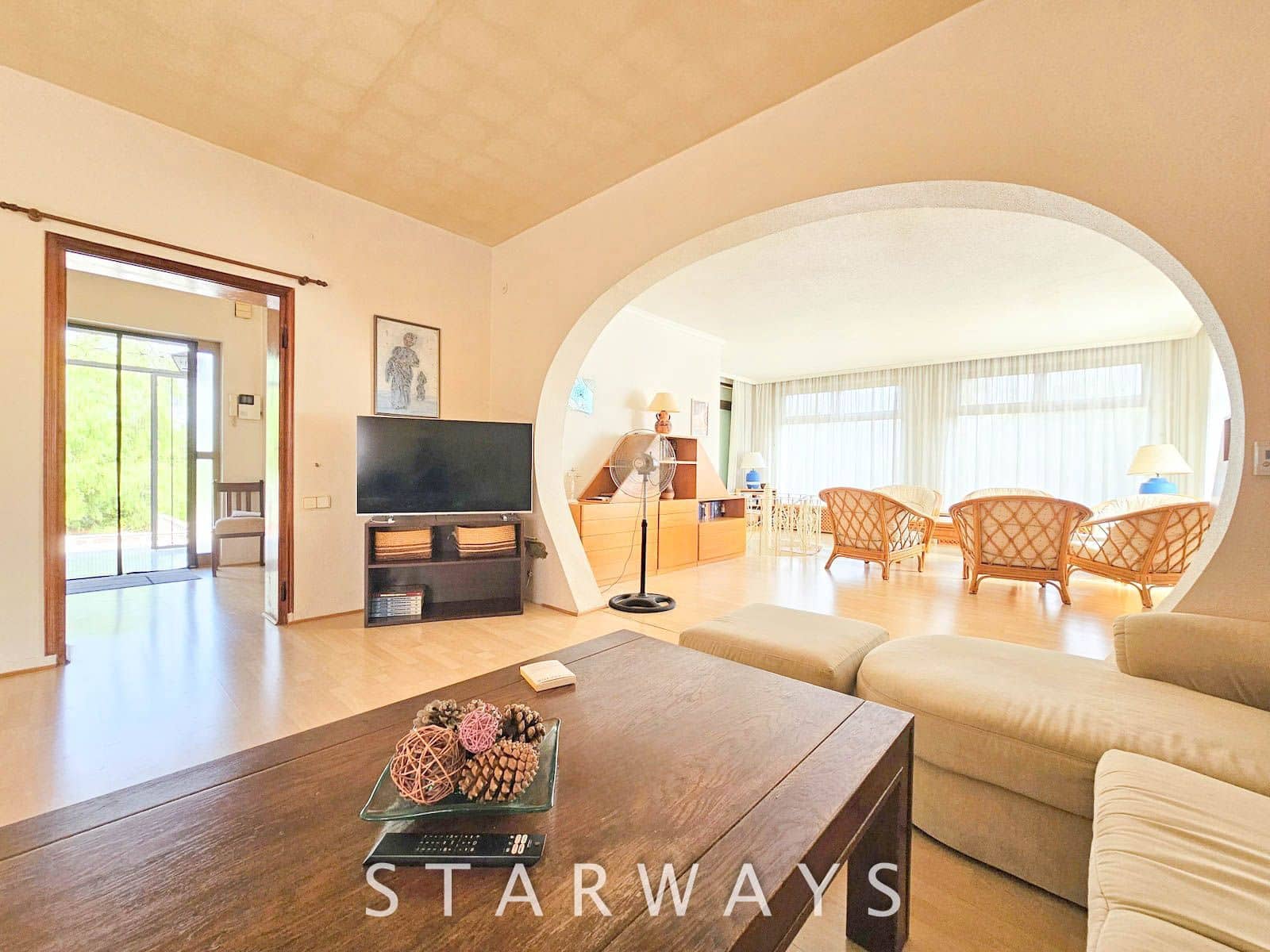 5 bedroom Villa for sale in Altea with pool garage - € 560,000 (Ref: 9310478)