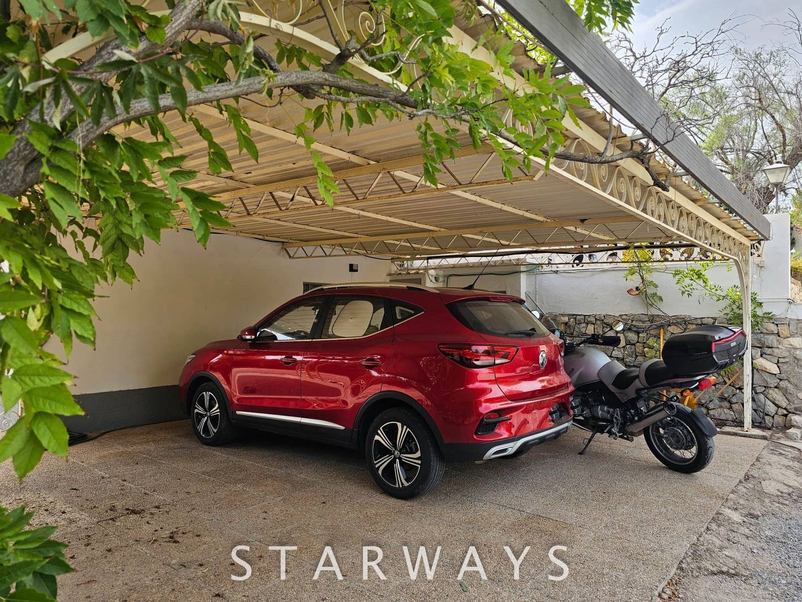 5 bedroom Villa for sale in Altea with pool garage - € 560,000 (Ref: 9310478)