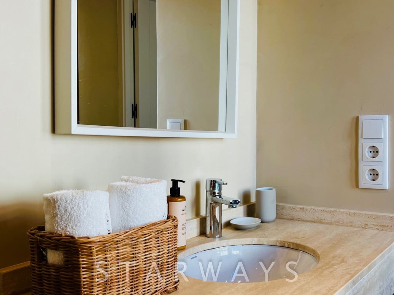 3 bedroom Townhouse for sale in Altea - € 675,000 (Ref: 9418999)