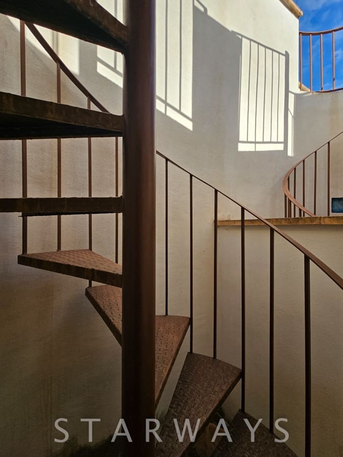 Pareado de 2 habitaciones en Polop en venta con piscina garaje - 325.000 € (Ref: 9451638)