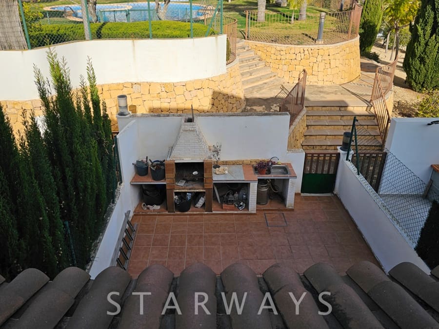 Pareado de 2 habitaciones en Polop en venta con piscina garaje - 325.000 € (Ref: 9451638)