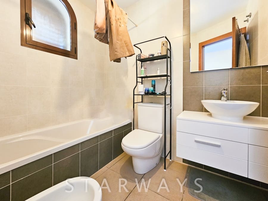 Pareado de 2 habitaciones en Polop en venta con piscina garaje - 325.000 € (Ref: 9451638)