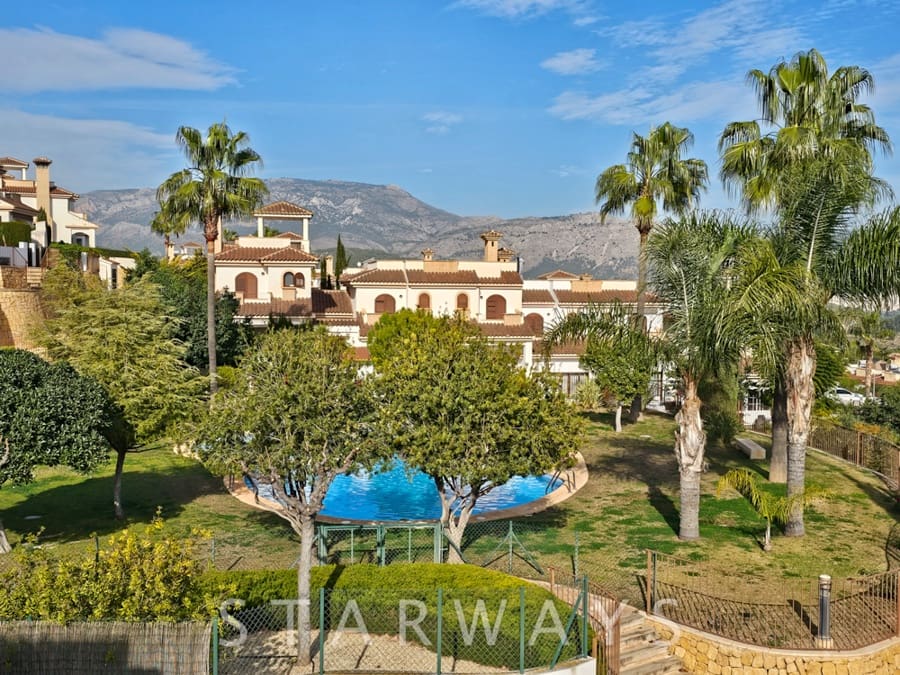 Pareado de 2 habitaciones en Polop en venta con piscina garaje - 325.000 € (Ref: 9451638)