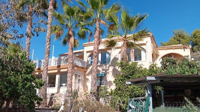 5 bedroom Villa for sale in La Nucia with garage - € 475,000 (Ref: 9494287)