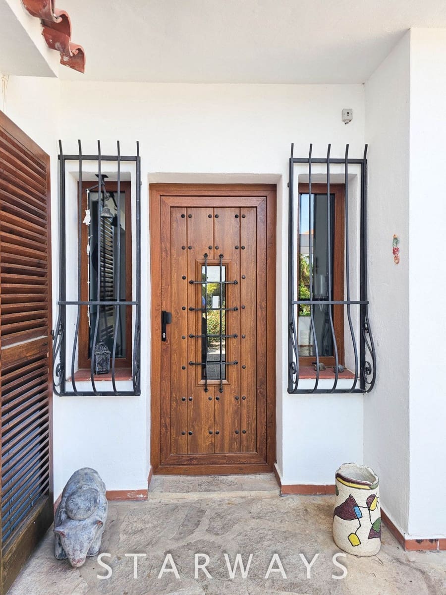 5 quarto Moradia para venda em Alfaz del Pi / L'Alfas del Pi com piscina garagem - 1 495 000 € (Ref: 9547602)