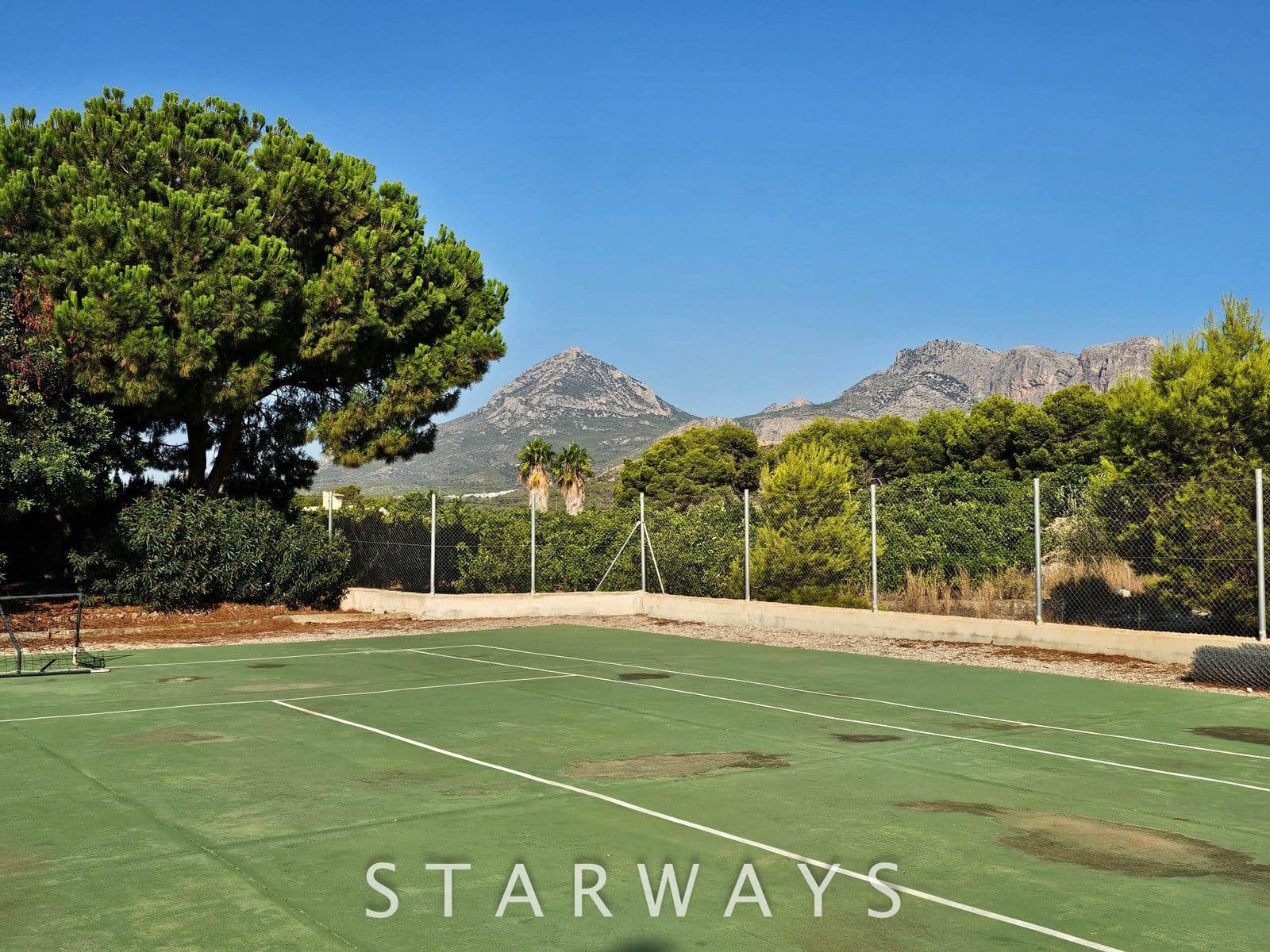 5 quarto Moradia para venda em Alfaz del Pi / L'Alfas del Pi com piscina garagem - 1 495 000 € (Ref: 9547602)