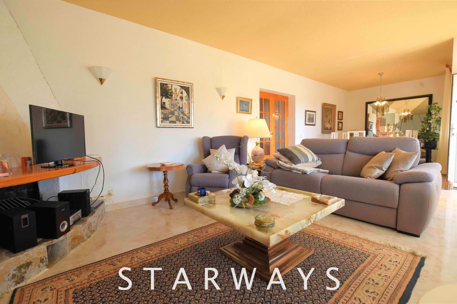 Chalet de 3 habitaciones en La Nucia en venta con piscina garaje - 449.000 € (Ref: 9560912)