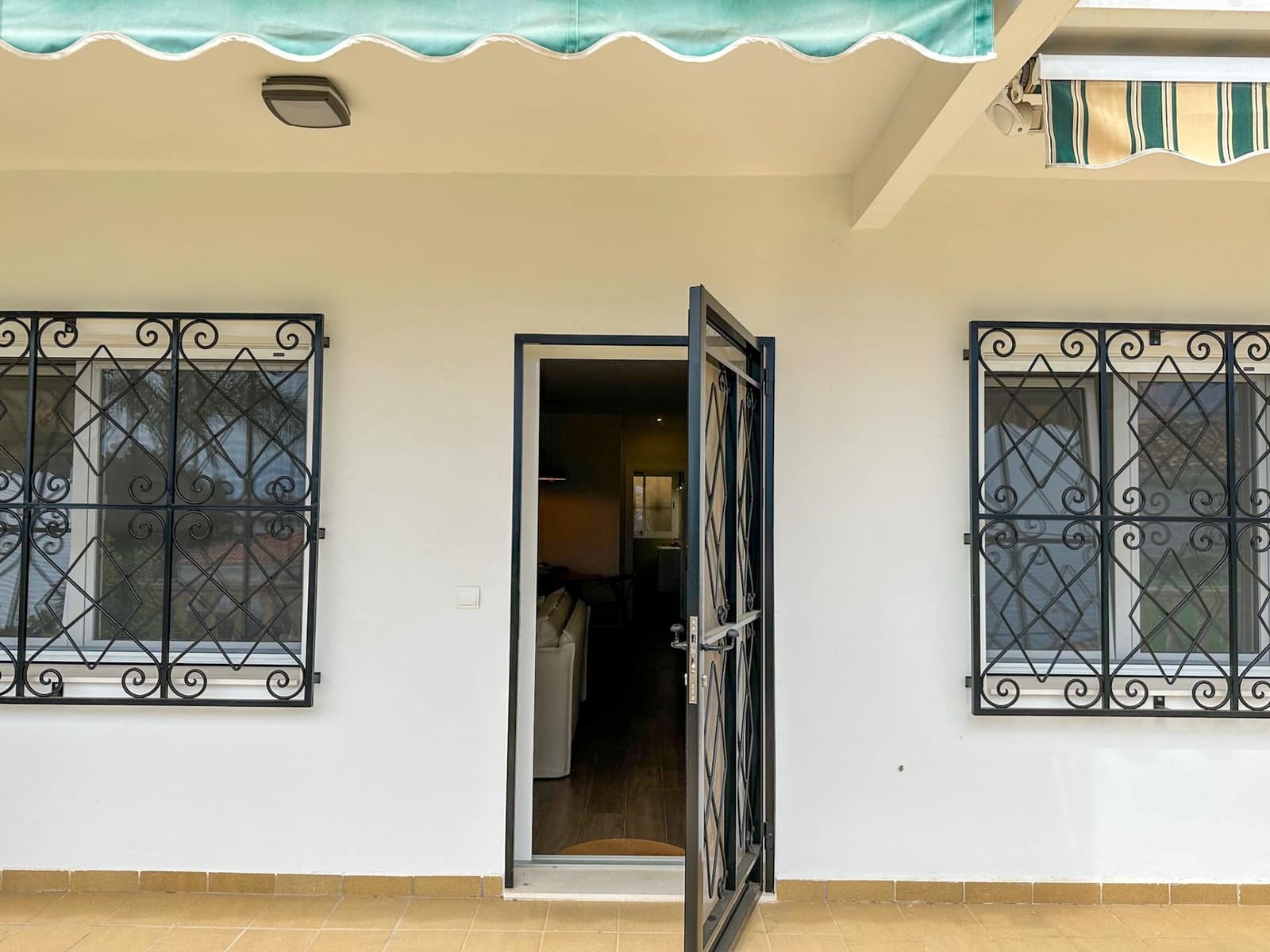 3 bedroom Apartment for sale in Altea with garage - € 447,000 (Ref: 9598681)