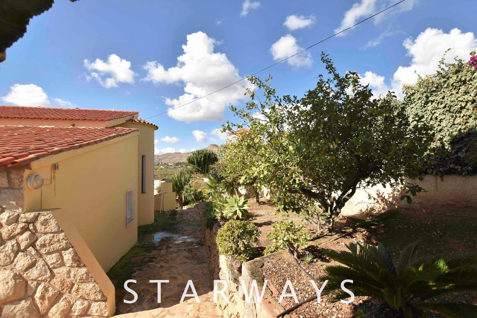 3 soveværelse Villa til salg i La Nucia med swimmingpool garage - € 420.000 (Ref: 9625333)