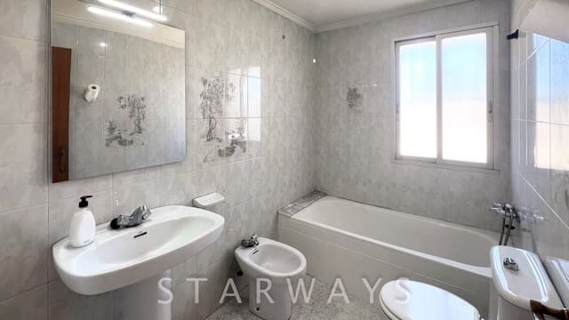 1 bedroom Apartment for sale in Alfaz del Pi / L'Alfàs del Pi - € 229,000 (Ref: 9639080)