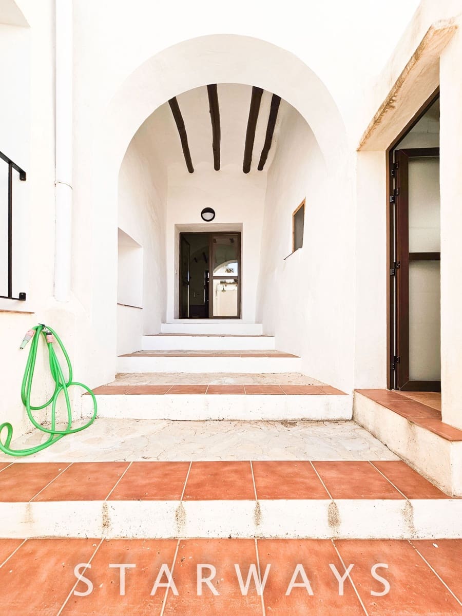 5 makuuhuone Huvila myytävänä paikassa Callosa d'En Sarria - 399 000 € (Ref: 9719487)