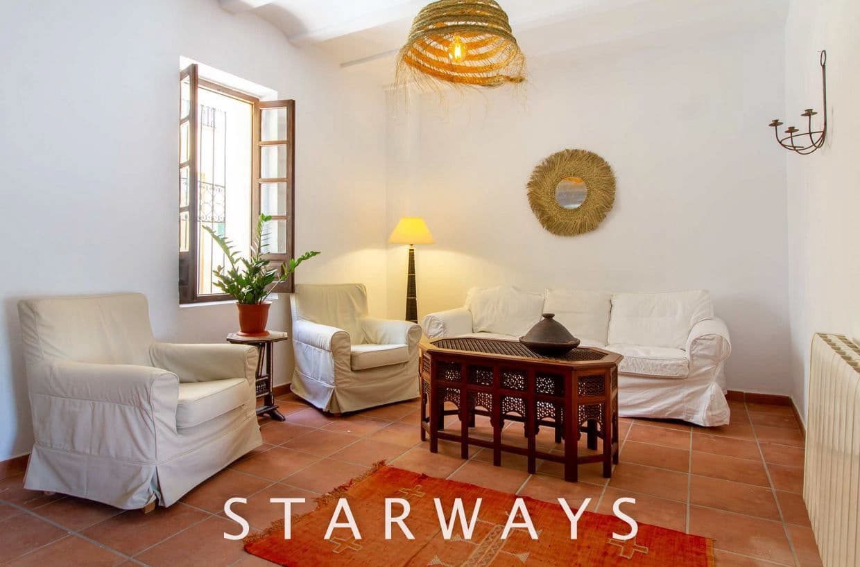 4 bedroom Townhouse for sale in Polop with pool - € 550,000 (Ref: 9788137)