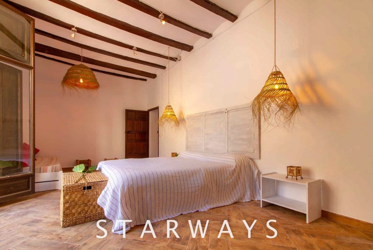 4 bedroom Townhouse for sale in Polop with pool - € 550,000 (Ref: 9788137)