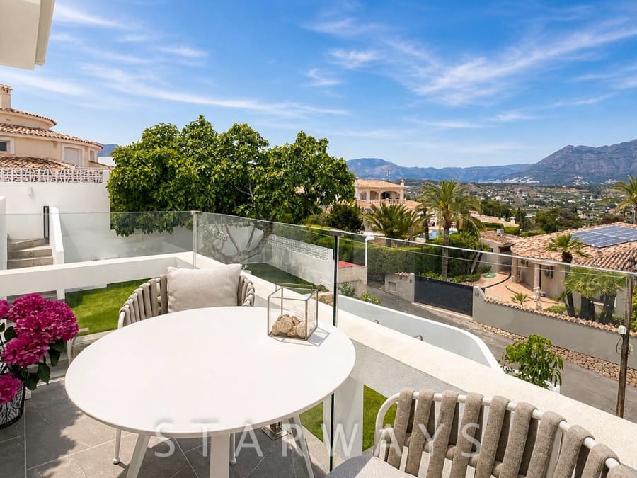 3 soverom Villa til salgs i Altea med svømmebasseng garasje - € 3 150 000 (Ref: 9838884)