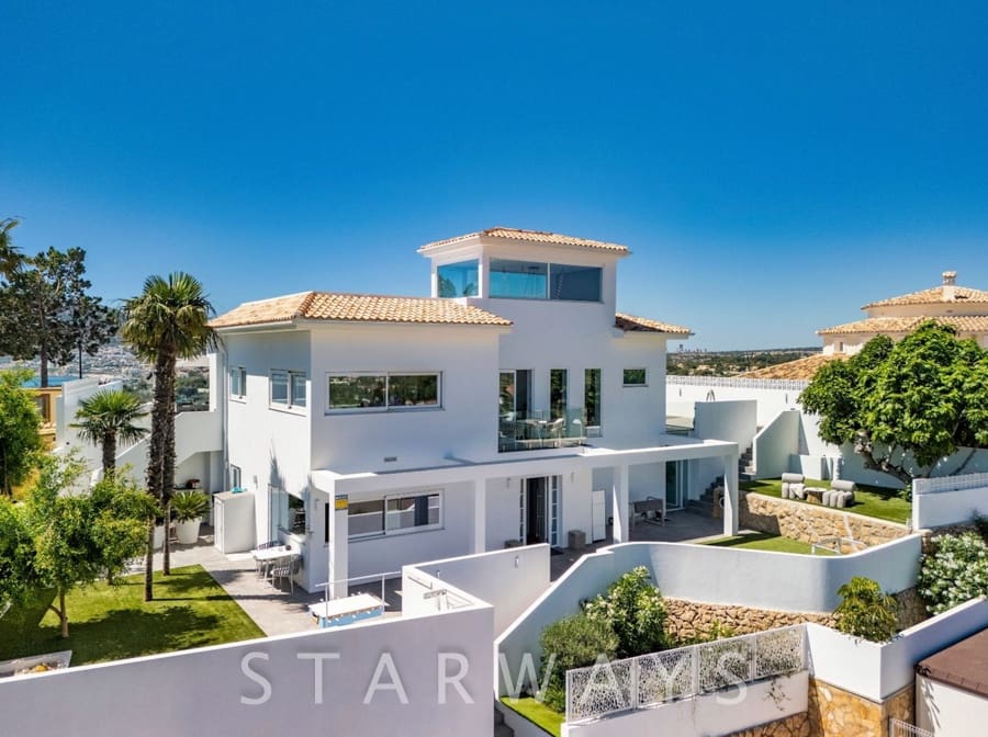 3 chambre Villa/Maison à vendre à Altea avec piscine garage - 2 950 000 € (Ref: 9866462)