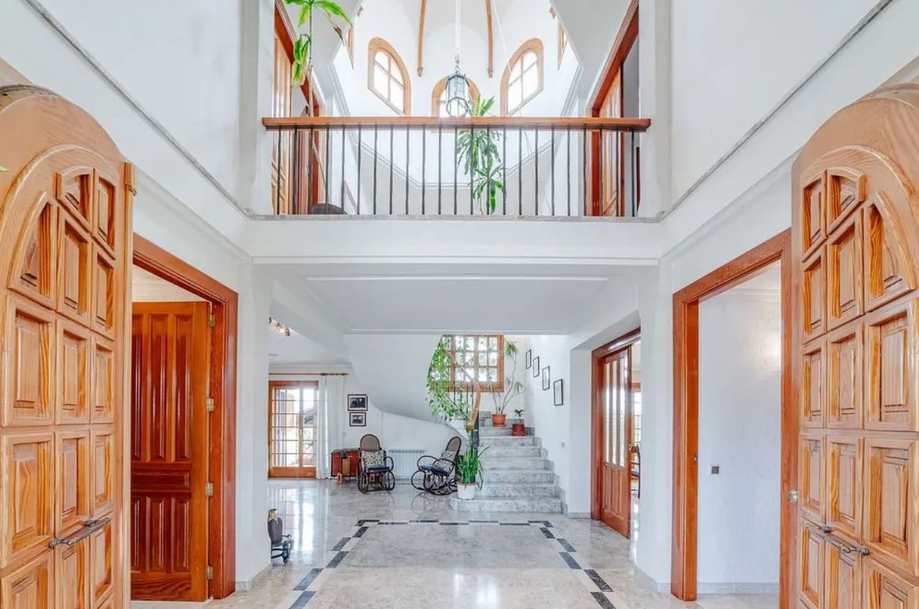 5 sypialnia Willa na sprzedaż w Altea z basenem garażem - 1 990 000 € (Ref: 9919333)