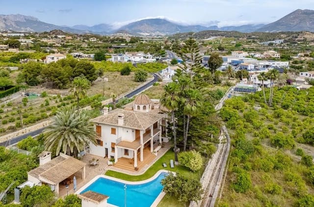 5 sypialnia Willa na sprzedaż w Altea z basenem garażem - 1 990 000 € (Ref: 9919333)