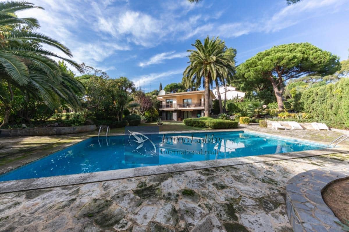 4 soverom Villa til salgs i S'Agaro med svømmebasseng garasje - € 8 500 000 (Ref: 5307135)