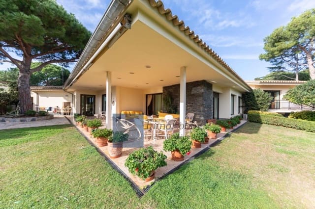 4 Zimmer Villa zu verkaufen in S'Agaro, Castell-Platja d'Aro mit Pool Garage - 8.500.000 € (Ref: 5307135)