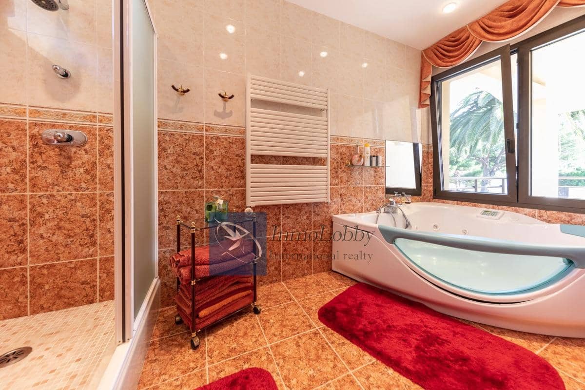 4 soverom Villa til salgs i S'Agaro med svømmebasseng garasje - € 8 500 000 (Ref: 5307135)