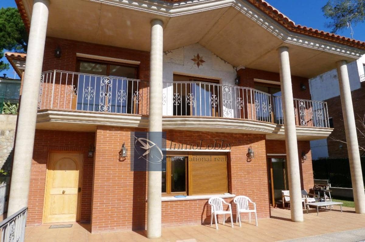 4 Zimmer Villa zu verkaufen in Platja d'Aro mit Pool Garage - 1.120.000 € (Ref: 5327264)