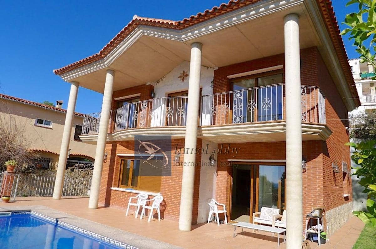 4 Zimmer Villa zu verkaufen in Platja d'Aro mit Pool Garage - 1.120.000 € (Ref: 5327264)