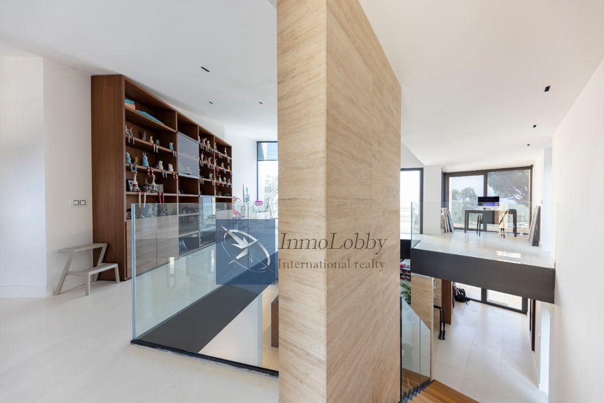 6 bedroom Villa for sale in Sant Feliu de Guixols with pool garage - € 2,650,000 (Ref: 5976354)