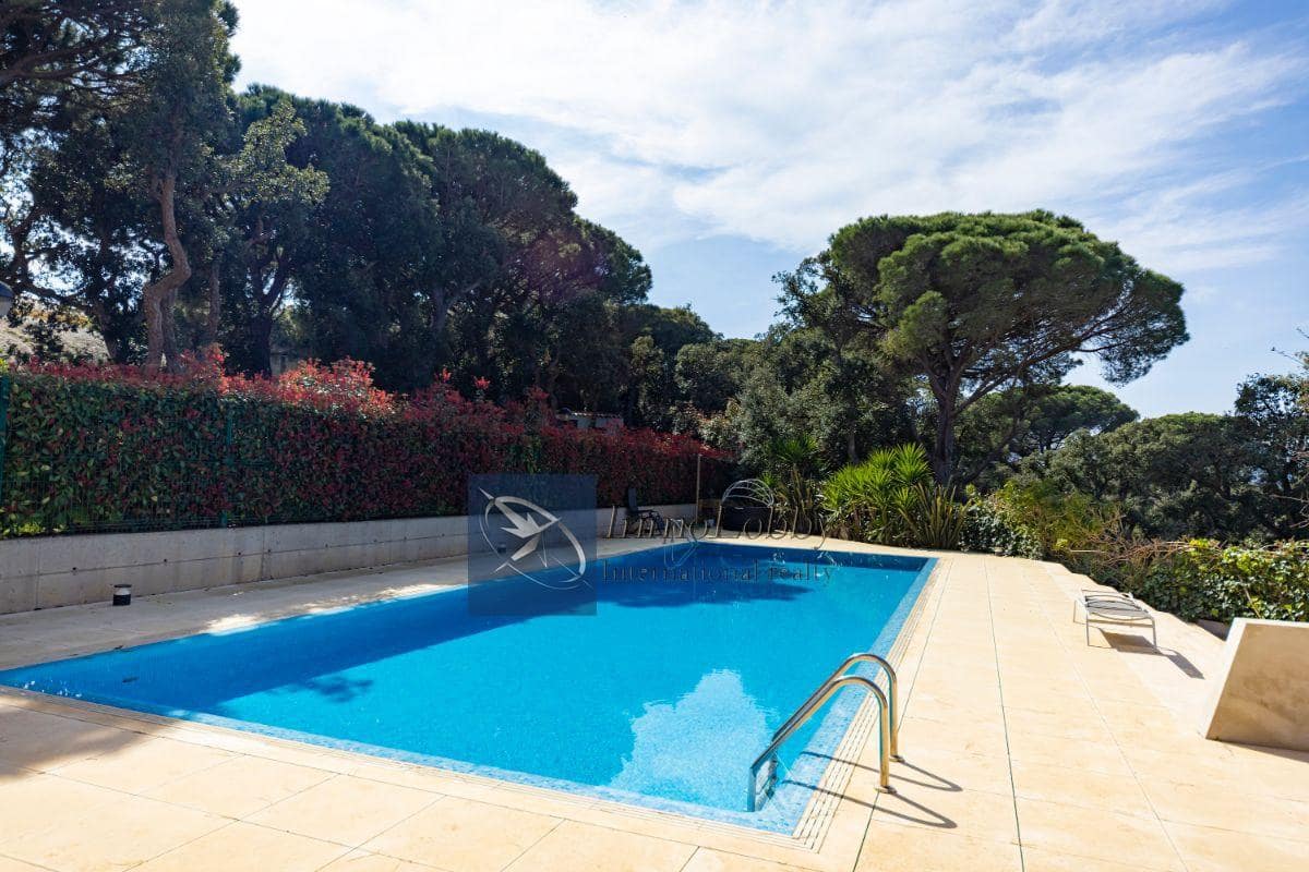 6 bedroom Villa for sale in Sant Feliu de Guixols with pool garage - € 2,650,000 (Ref: 5976354)