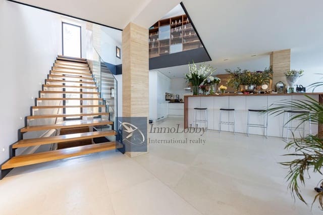 6 soverom Villa til salgs i Sant Feliu de Guíxols med svømmebasseng garasje - € 2 650 000 (Ref: 5976354)