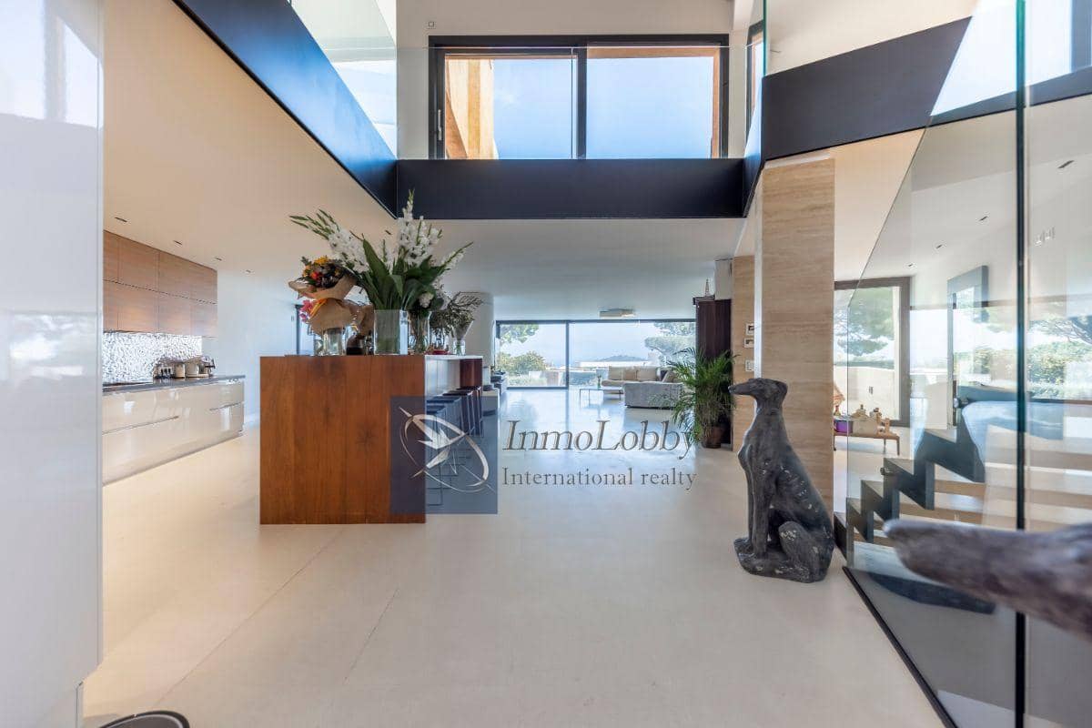 6 bedroom Villa for sale in Sant Feliu de Guixols with pool garage - € 2,650,000 (Ref: 5976354)