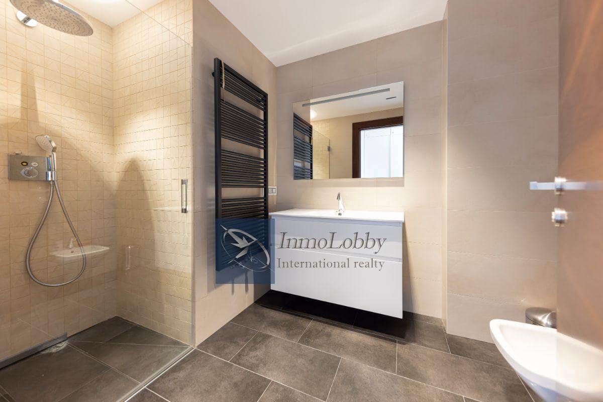 6 bedroom Villa for sale in Sant Feliu de Guixols with pool garage - € 2,650,000 (Ref: 5976354)